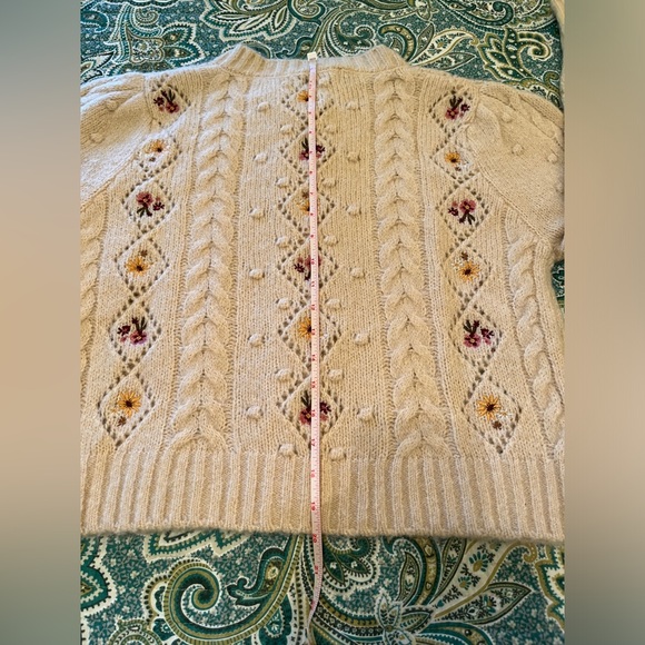 Driftwood x Free People Cream Floral Embroidery Cable Knit Sweater Size S NWT - Picture 5 of 6
